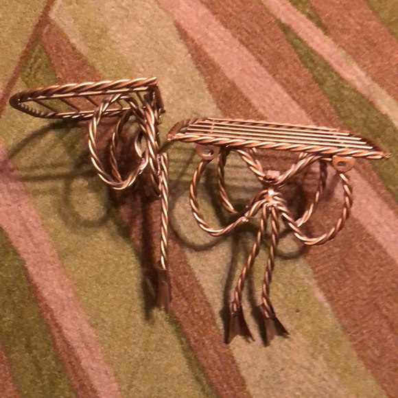 Vintage 1970’s boho Homco brass tone ribbon wall shelves - Picture 9 of 9